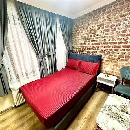 Golden Suit Taksim Aparthotel 3*